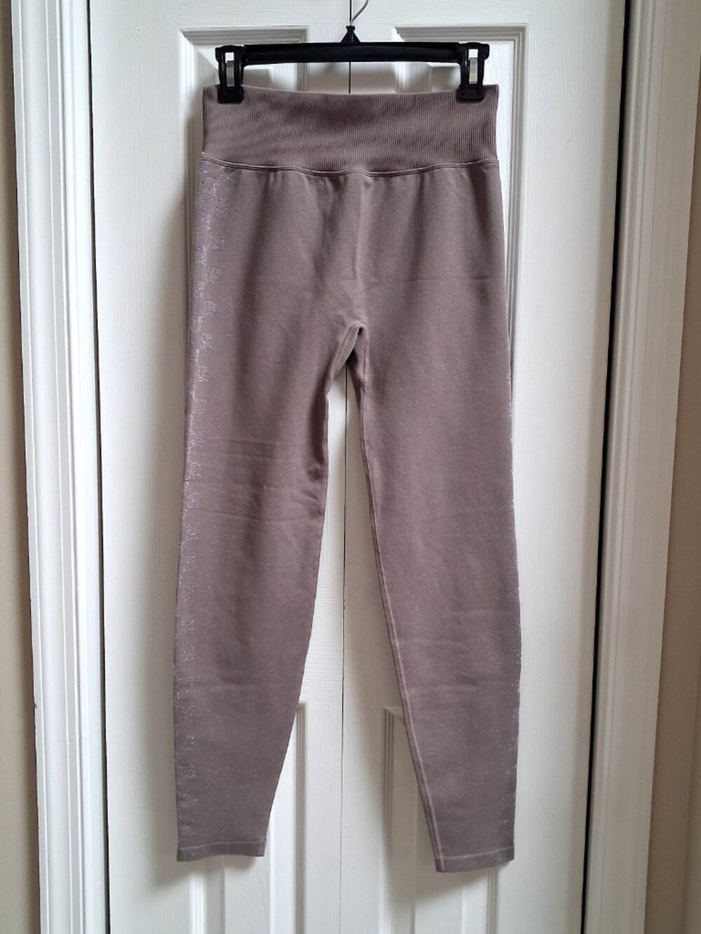 PINK ACTIVE Victoria's Secret High Waisted Shimmer Leggings sz M